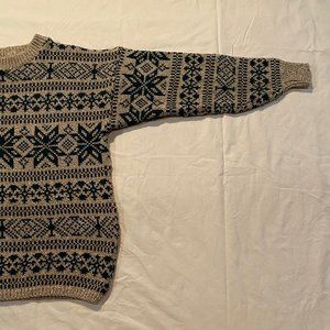 Eddie Bauer Winter Sweater - Size Large